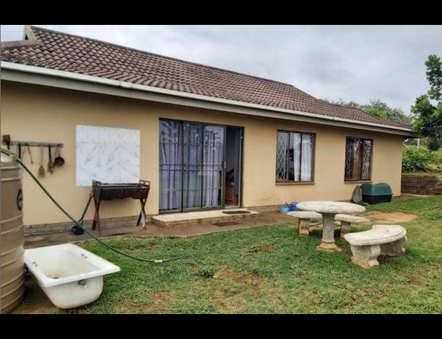 3 BEDROOM HOUSE FOR SALE IN OSLO BEACH